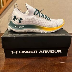 Under Armour Velociti SE DS Size 10 Brand New
